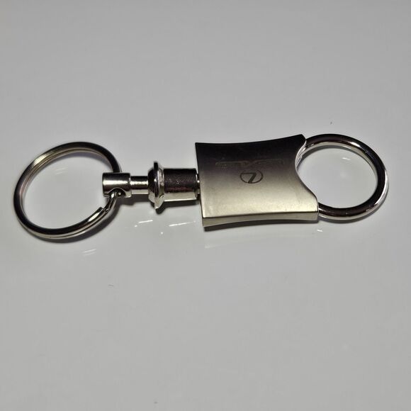 Vintage Lexus Pull A Part Valet Key Chain Keyring Chrome Silver Tone Keychain - Picture 9 of 11